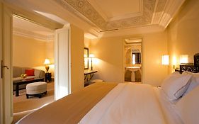 Nassim Hotel